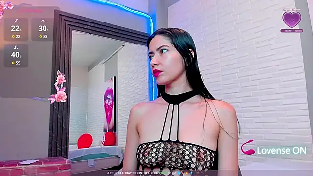 Snapshot of sweetieandjuicyy chatting on February 25, 4:42 pm sweetieandjuicyy online show from February 25, 4:42 pm