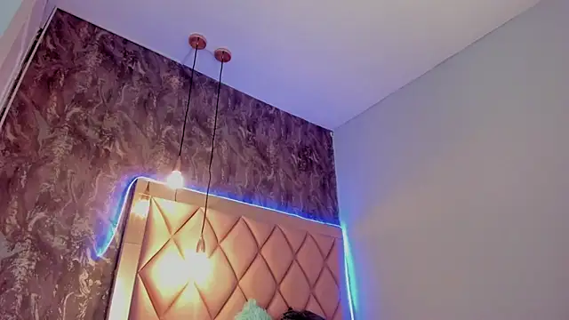 megan 100 online show from February 7, 7:17 pm