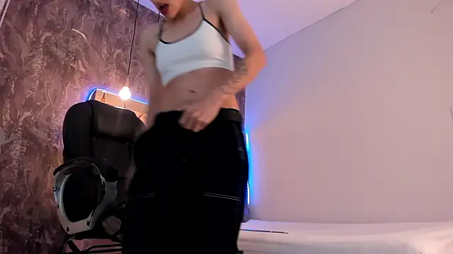 megan 100 online show from February 27, 6:31 pm