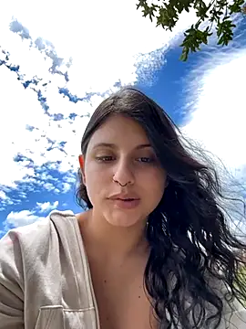 Luu Princess online show from October 5, 5:11 pm