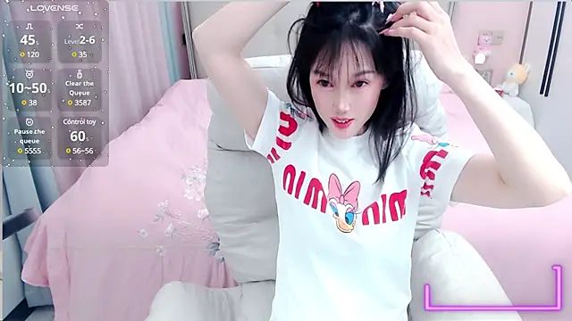 Snapshot of miduo520666 chatting on March 19, 1:40 pm miduo520666 online show from March 19, 1:40 pm