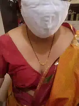 Snapshot of aliseanu chatting on December 21, 7:03 am aliseanu online show from December 21, 7:03 am