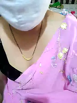 Snapshot of aliseanu chatting on December 23, 10:10 am aliseanu online show from December 23, 10:10 am