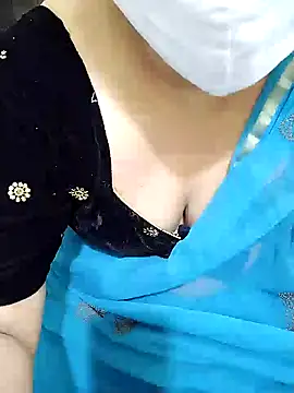 Snapshot of aliseanu chatting on December 24, 2:54 am aliseanu online show from December 24, 2:54 am