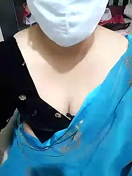 Snapshot of aliseanu chatting on January 4, 3:29 am aliseanu online show from January 4, 3:29 am