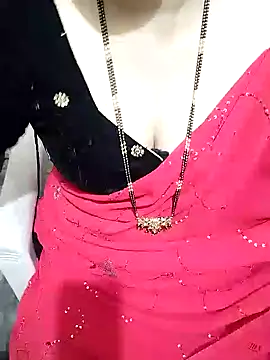 Snapshot of aliseanu chatting on February 4, 1:45 am aliseanu online show from February 4, 1:45 am