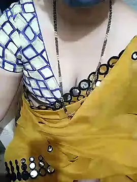 Snapshot of aliseanu chatting on February 7, 1:15 am aliseanu online show from February 7, 1:15 am