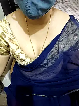 Snapshot of aliseanu chatting on March 1, 4:26 am aliseanu online show from March 1, 4:26 am