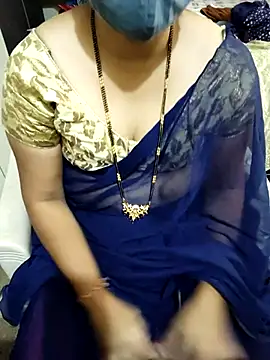 Snapshot of aliseanu chatting on March 1, 10:45 am aliseanu online show from March 1, 10:45 am