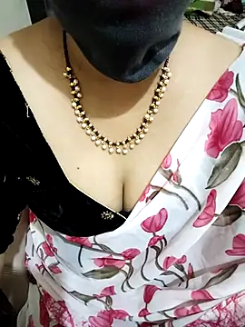 Snapshot of aliseanu chatting on March 18, 9:20 am aliseanu online show from March 18, 9:20 am