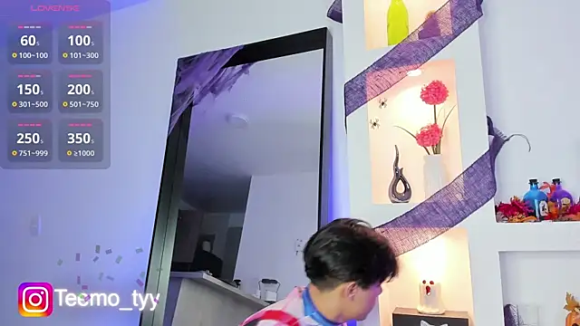 teemotwink online show from October 12, 10:09 pm