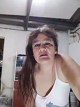 Snapshot of DirtyStefaniax chatting on November 11, 5:24 pm DirtyStefaniax online show from November 11, 5:24 pm