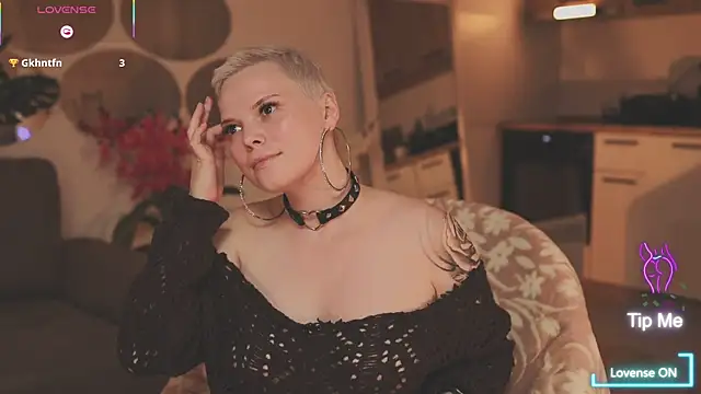 LikaBerry1 online show from October 28, 2:53 pm