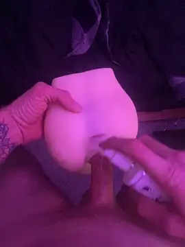 Snapshot of hornybdsmbwc chatting on January 31, 4:36 am hornybdsmbwc online show from January 31, 4:36 am