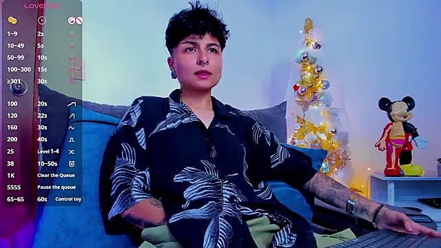 ZuryRamirez  online show from January 8, 6:31 pm