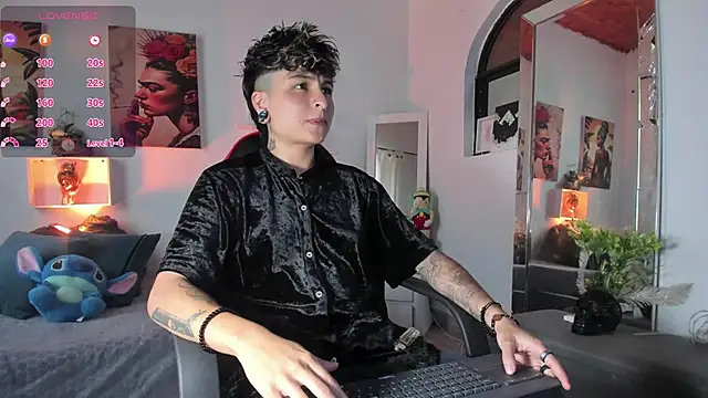 ZuryRamirez  online show from November 26, 8:43 pm