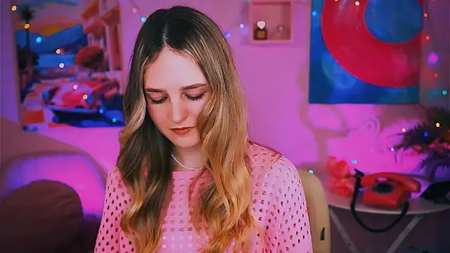 DeboraLarson online show from December 24, 10:11 am