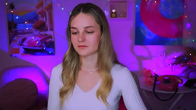 DeboraLarson online show from December 25, 7:14 am