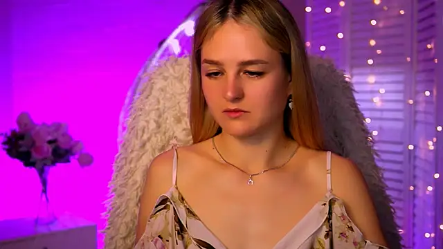 DeboraLarson online show from October 16, 3:29 am