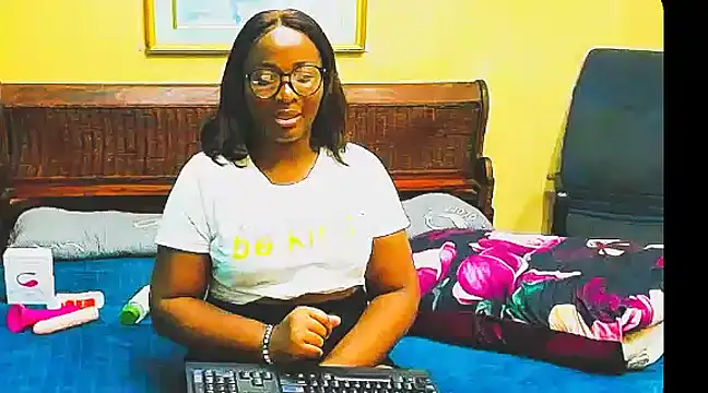 Snapshot of veronica1xxx chatting on January 31, 2:26 am veronica1xxx online show from January 31, 2:26 am