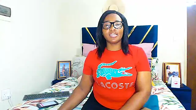 Snapshot of veronica1xxx chatting on October 5, 7:23 pm veronica1xxx online show from October 5, 7:23 pm