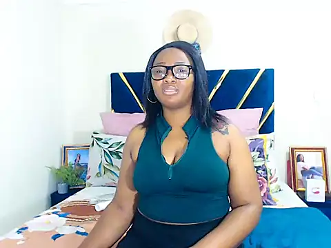 Snapshot of veronica1xxx chatting on October 17, 8:00 pm veronica1xxx online show from October 17, 8:00 pm