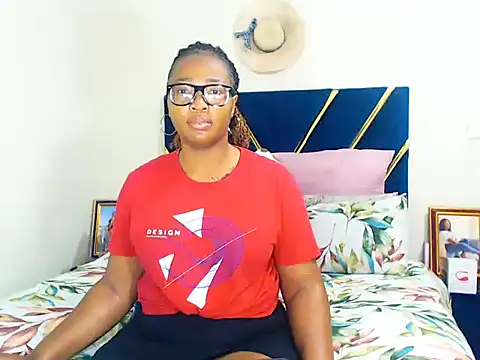 Snapshot of veronica1xxx chatting on November 20, 12:44 am veronica1xxx online show from November 20, 12:44 am