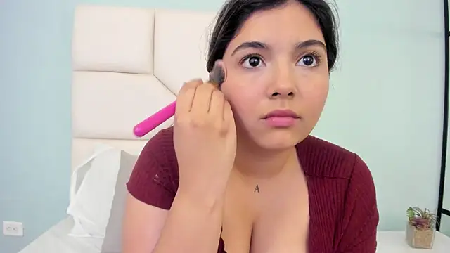 Snapshot of CortanaAdamss chatting on February 6, 11:32 am CortanaAdamss online show from February 6, 11:32 am