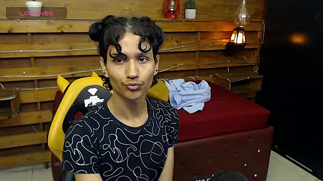 Snapshot of andy_staar chatting on October 11, 11:20 am andy staar online show from October 11, 11:20 am