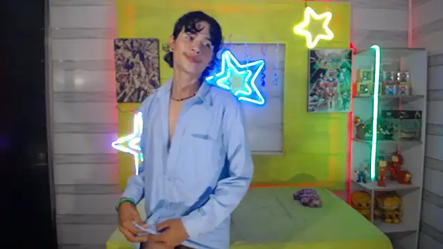 Snapshot of andy_staar chatting on October 21, 11:44 am andy staar online show from October 21, 11:44 am