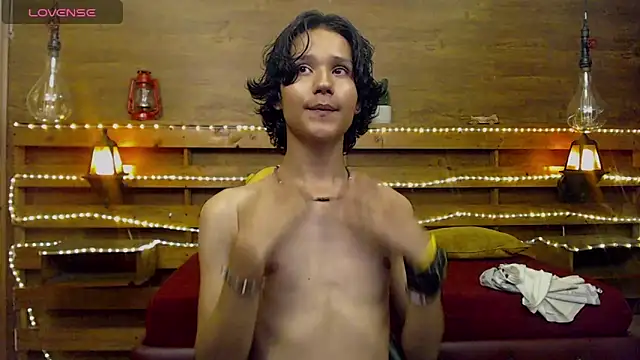 Snapshot of andy_staar chatting on November 18, 7:07 pm andy staar online show from November 18, 7:07 pm