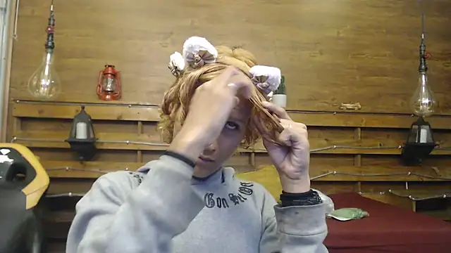 Snapshot of andy_staar chatting on November 24, 7:24 pm andy staar online show from November 24, 7:24 pm