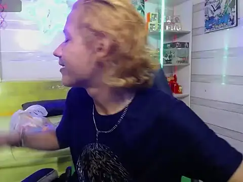 Snapshot of andy_staar chatting on November 28, 7:16 pm andy staar online show from November 28, 7:16 pm