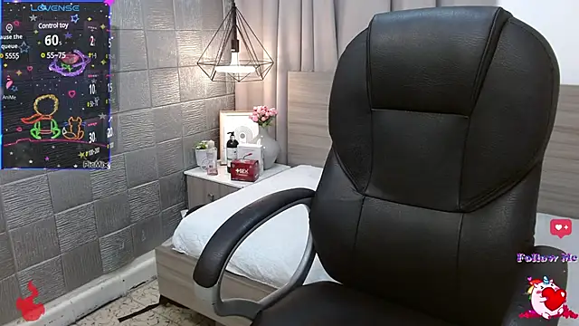 loistwink  online show from February 5, 3:55 am