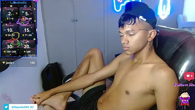 loistwink  online show from February 20, 9:00 am