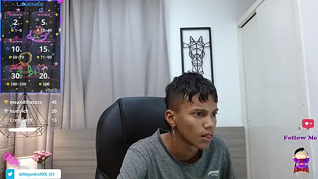 loistwink  online show from February 26, 9:10 am