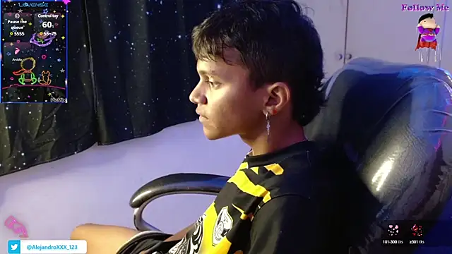 loistwink  online show from March 16, 3:36 am