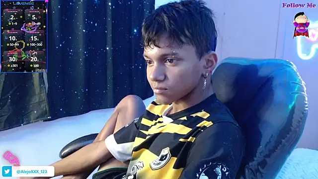 loistwink  online show from March 21, 5:54 am