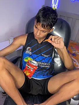 loistwink  online show from September 11, 3:50 am