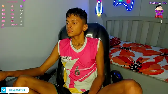 loistwink  online show from October 16, 6:58 am