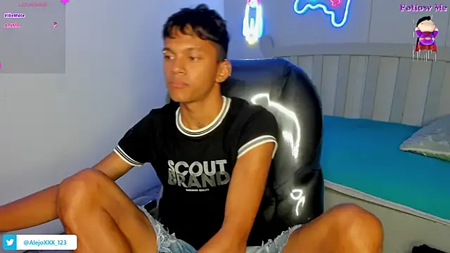 loistwink  online show from November 4, 3:38 am