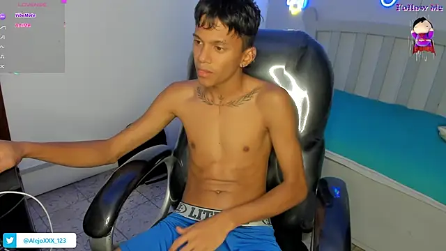 loistwink  online show from November 5, 5:07 am