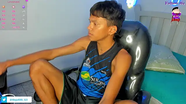 loistwink  online show from November 11, 5:29 am