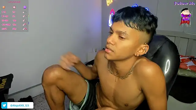 loistwink  online show from November 30, 4:49 am