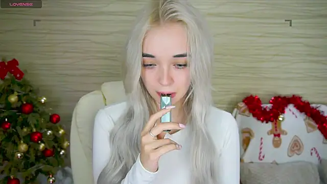 Ashley S online show from January 4, 3:07 am