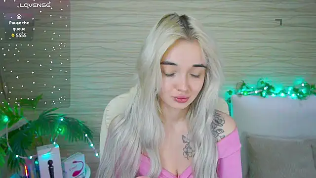 Ashley S online show from February 8, 3:08 am