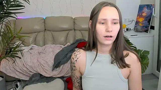 Snapshot of HotCaramellsTV chatting on March 11, 3:34 pm HotCaramellsTV online show from March 11, 3:34 pm