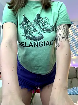 Snapshot of HotCaramellsTV chatting on September 26, 8:40 am HotCaramellsTV online show from September 26, 8:40 am