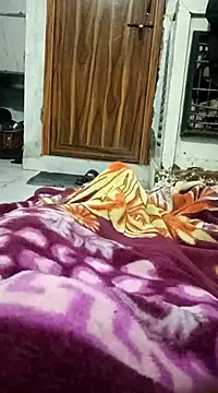 Snapshot of pintuS40 chatting on January 15, 1:12 am pintuS40 online show from January 15, 1:12 am