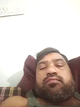 Snapshot of pintuS40 chatting on March 19, 1:54 am pintuS40 online show from March 19, 1:54 am